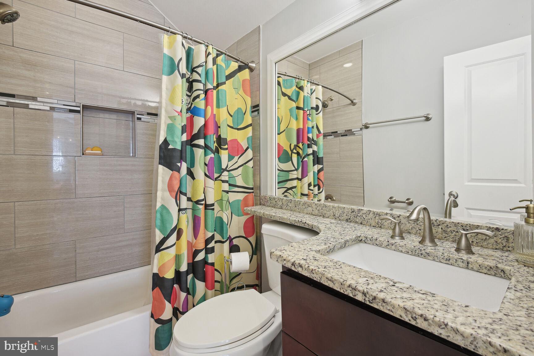 1247 Underwood St NW