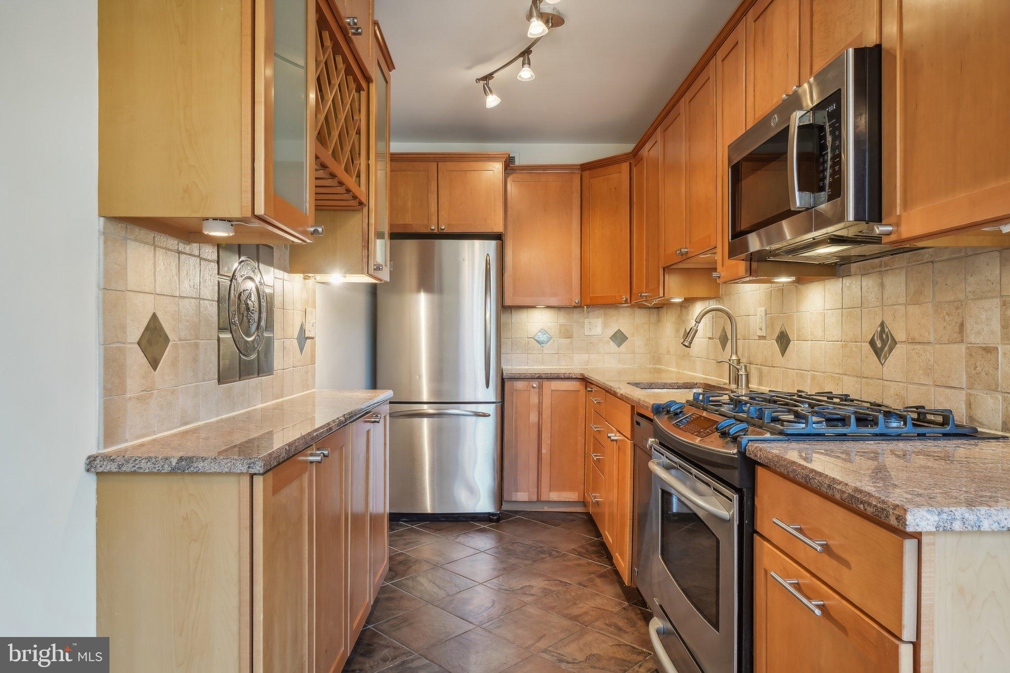 4200 Cathedral Ave NW #604