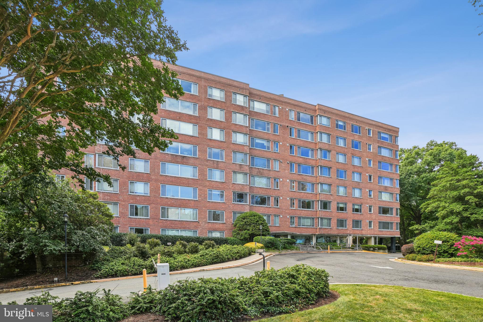 4200 Cathedral Ave NW #604