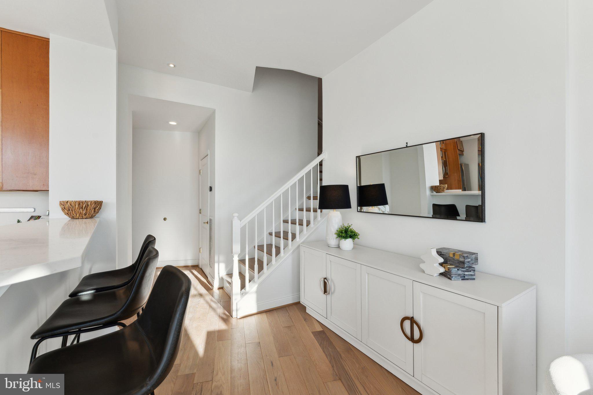 2200 17th St NW #210