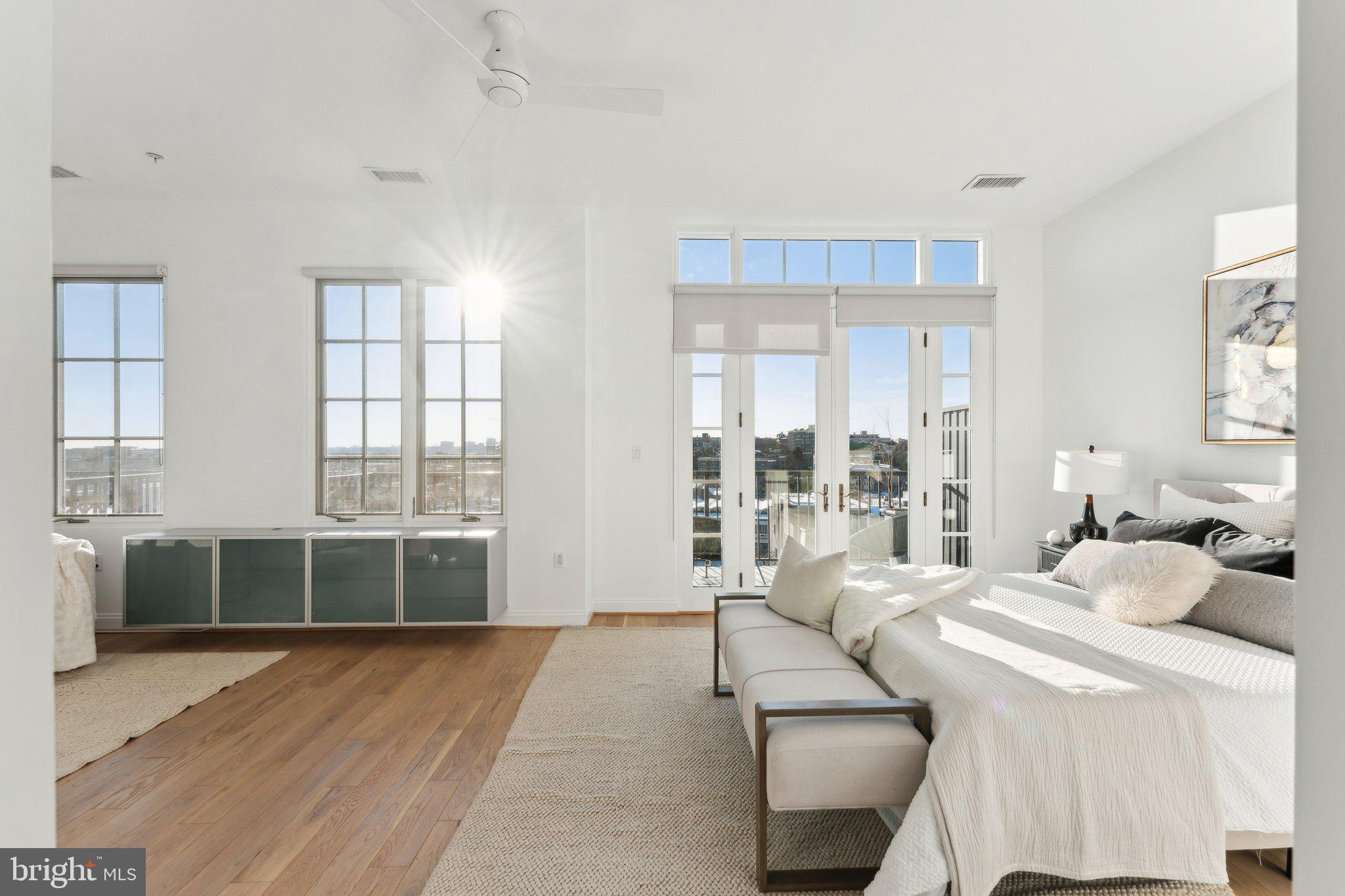 2200 17th St NW #210