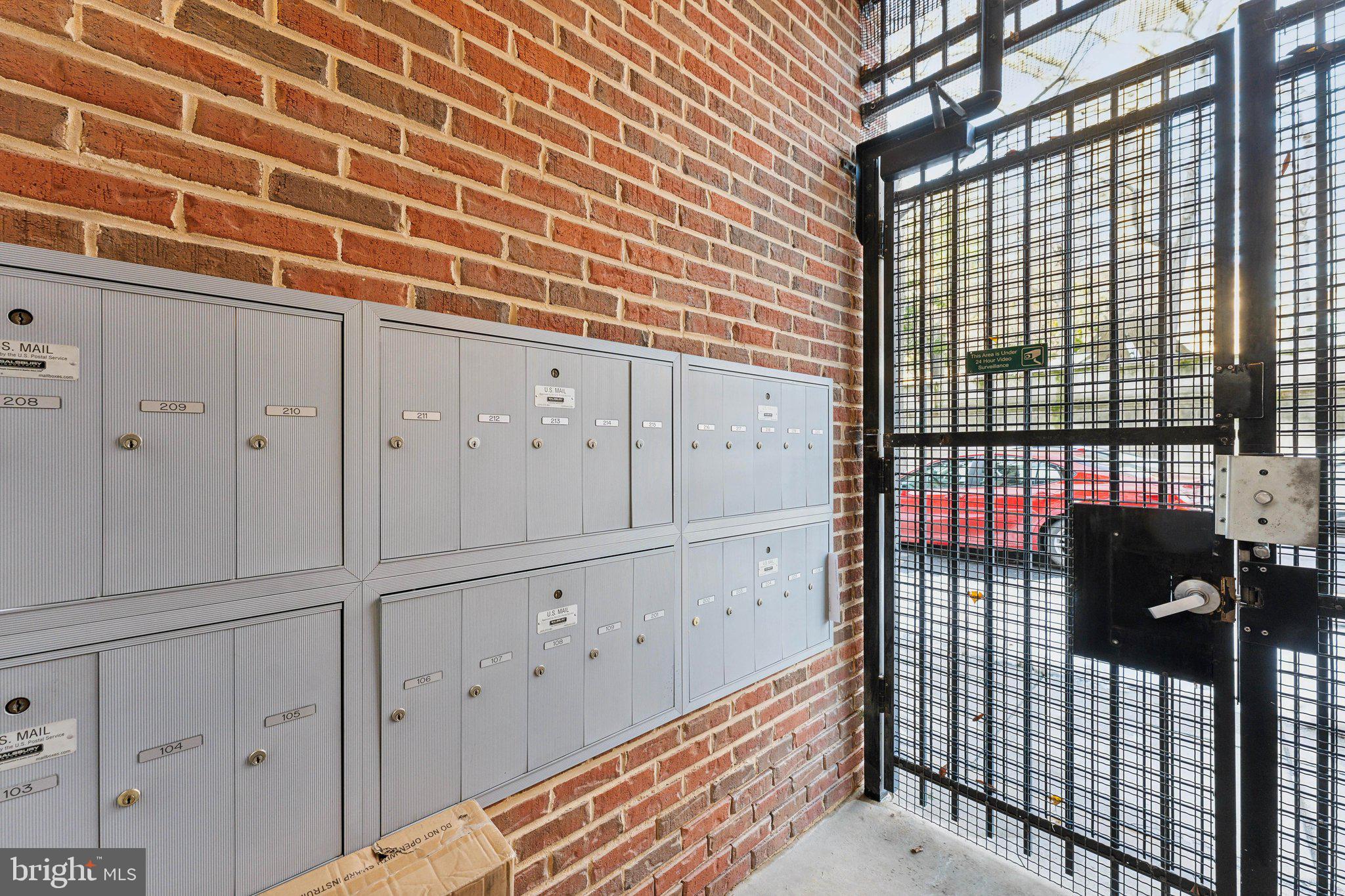 2200 17th St NW #210