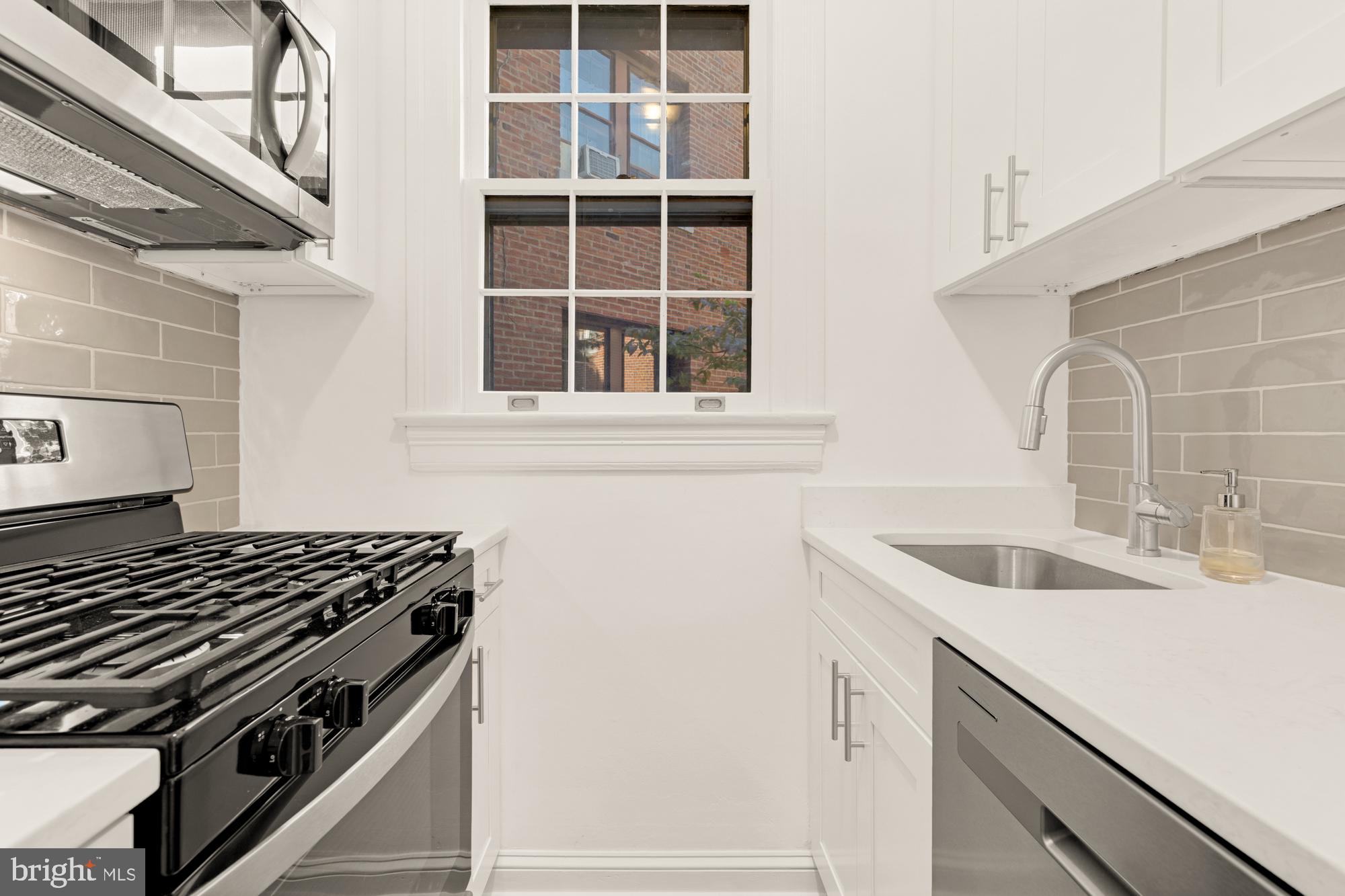 2707 Adams Mill Rd NW #208