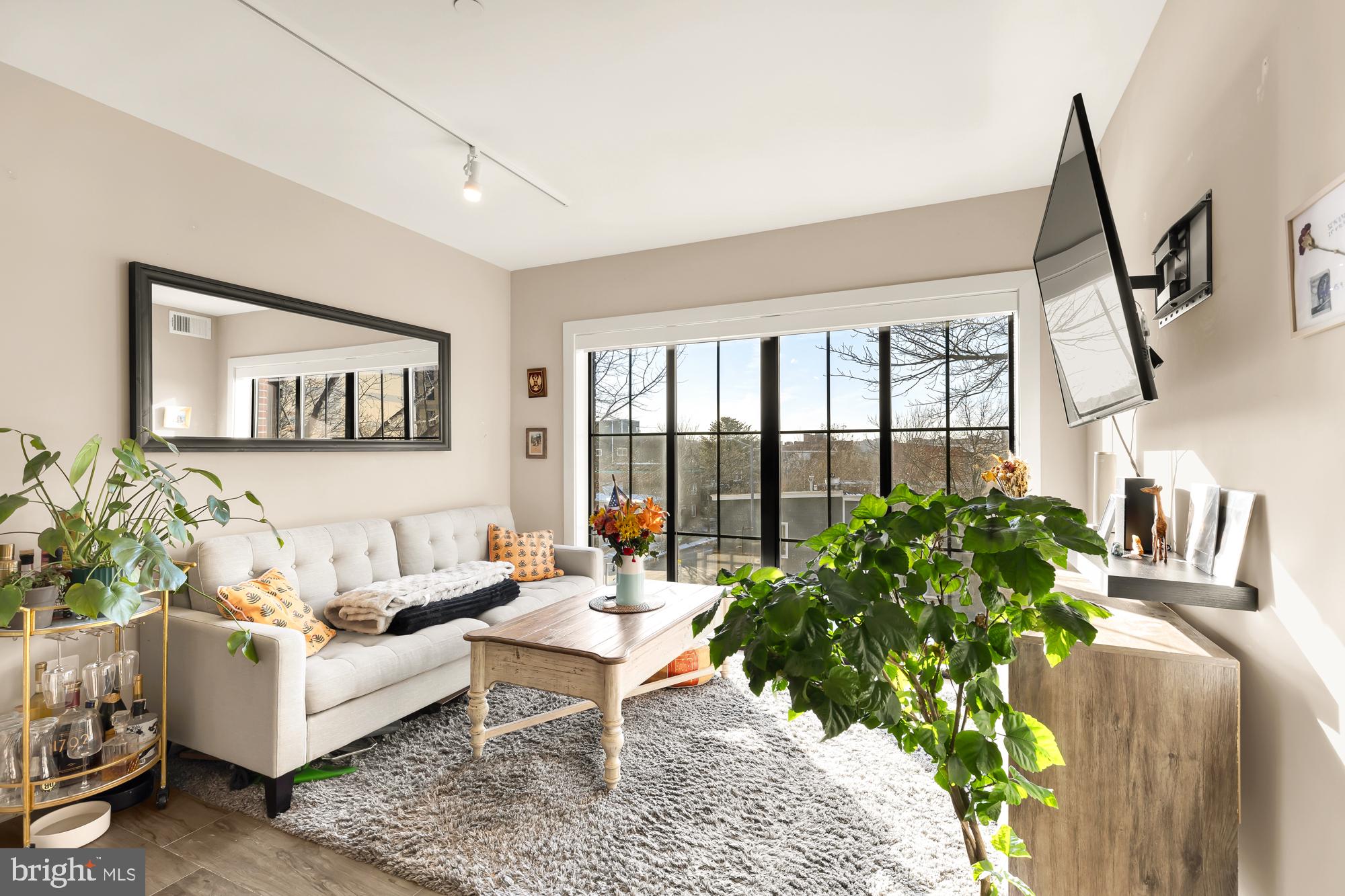 3205 GEORGIA AVE NW #301