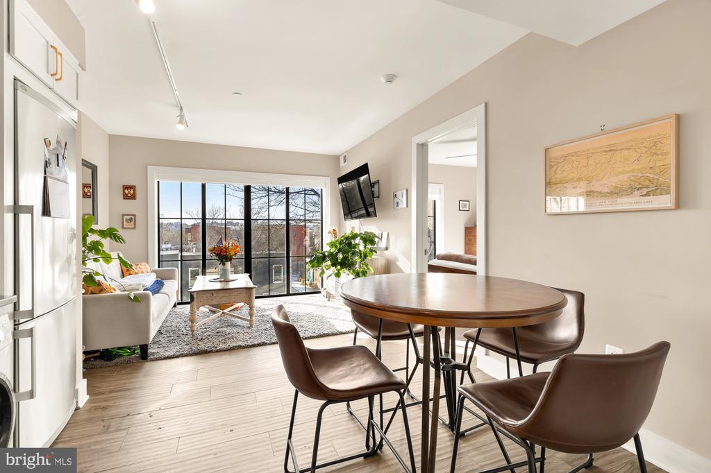 3205 GEORGIA AVE NW #301