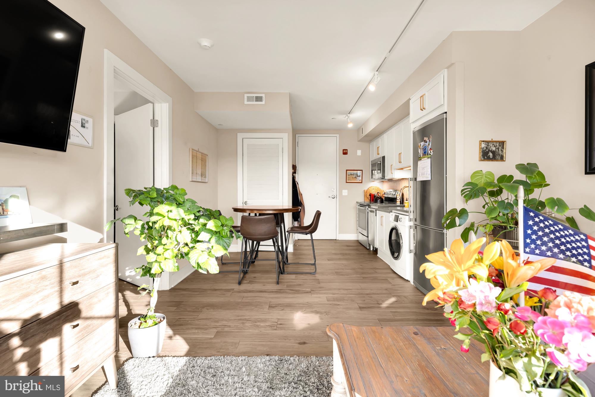 3205 GEORGIA AVE NW #301