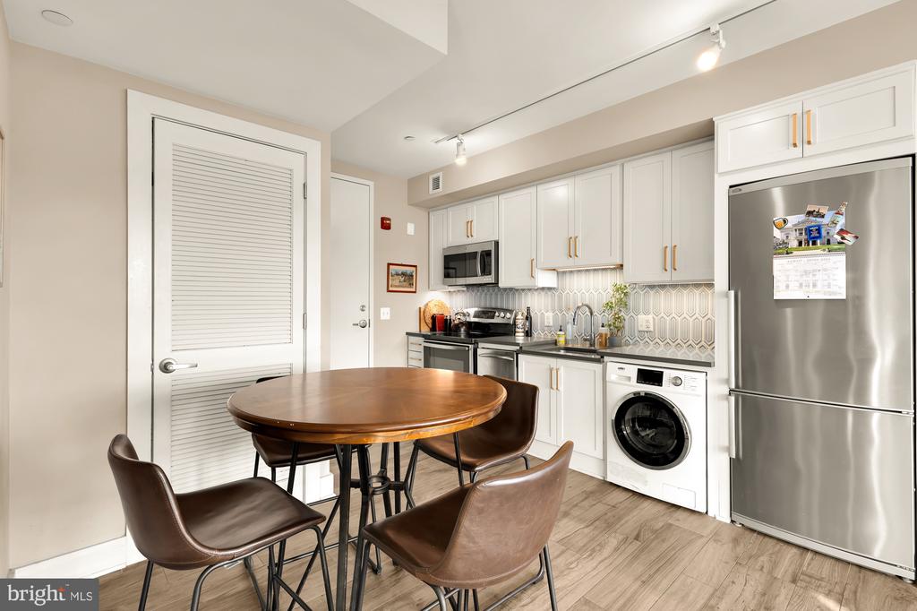 3205 GEORGIA AVE NW #301