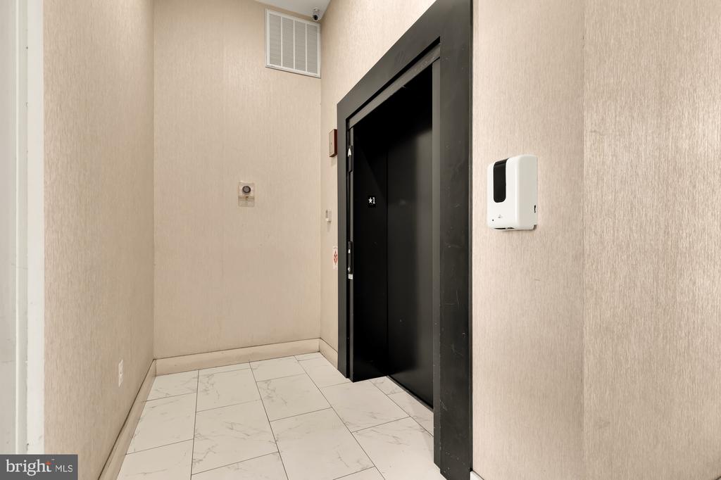 3205 GEORGIA AVE NW #301