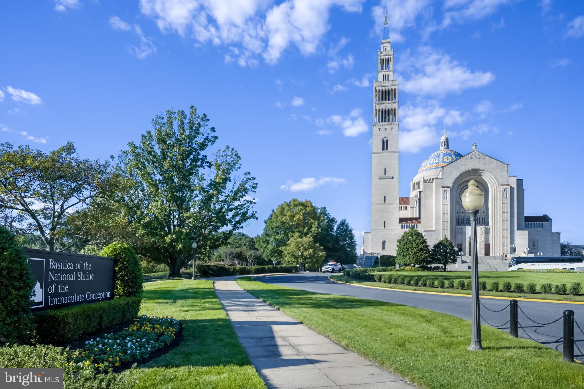 517 Montana Ave NE #6