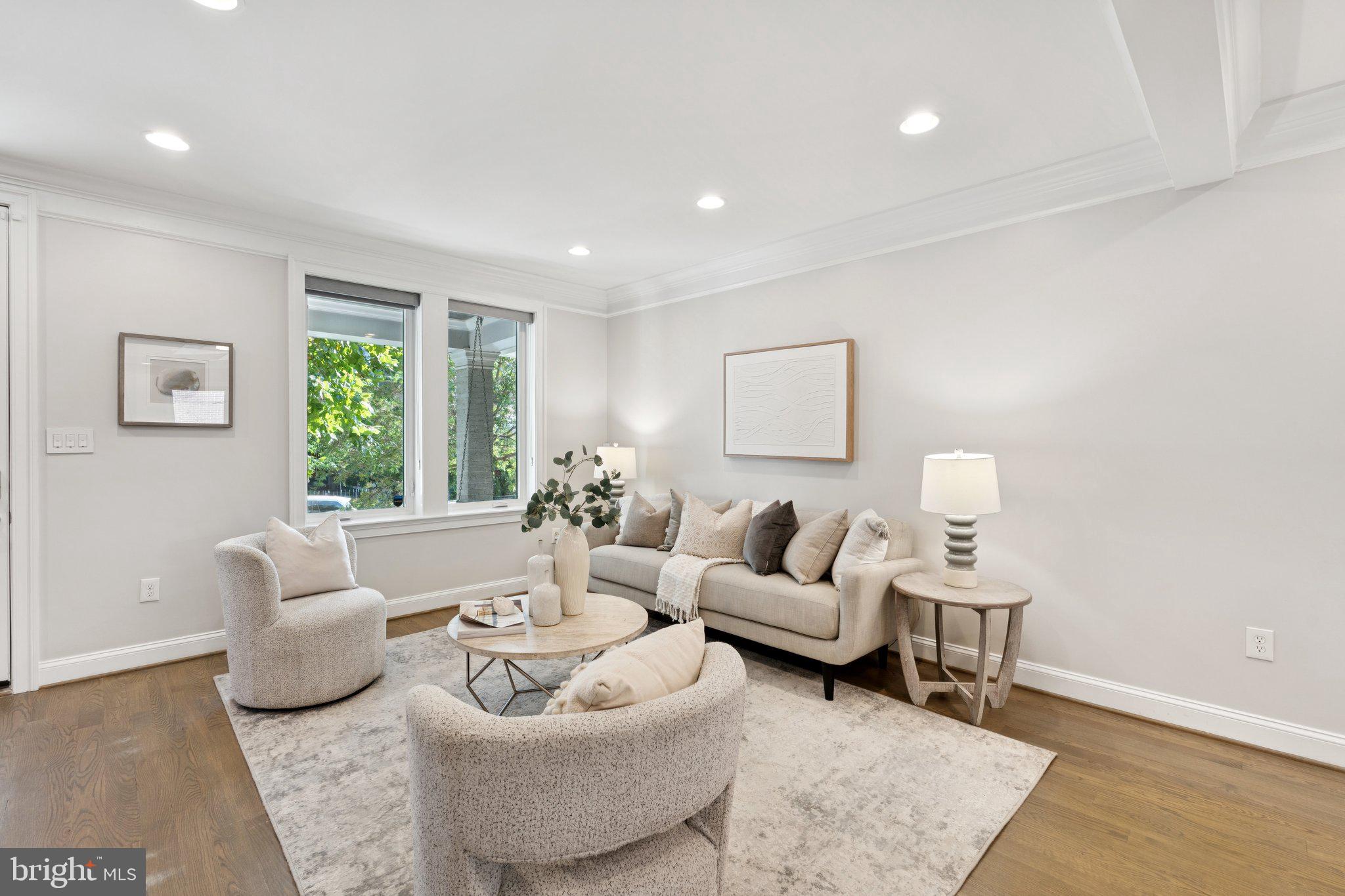 929 QUINCY STREET NW