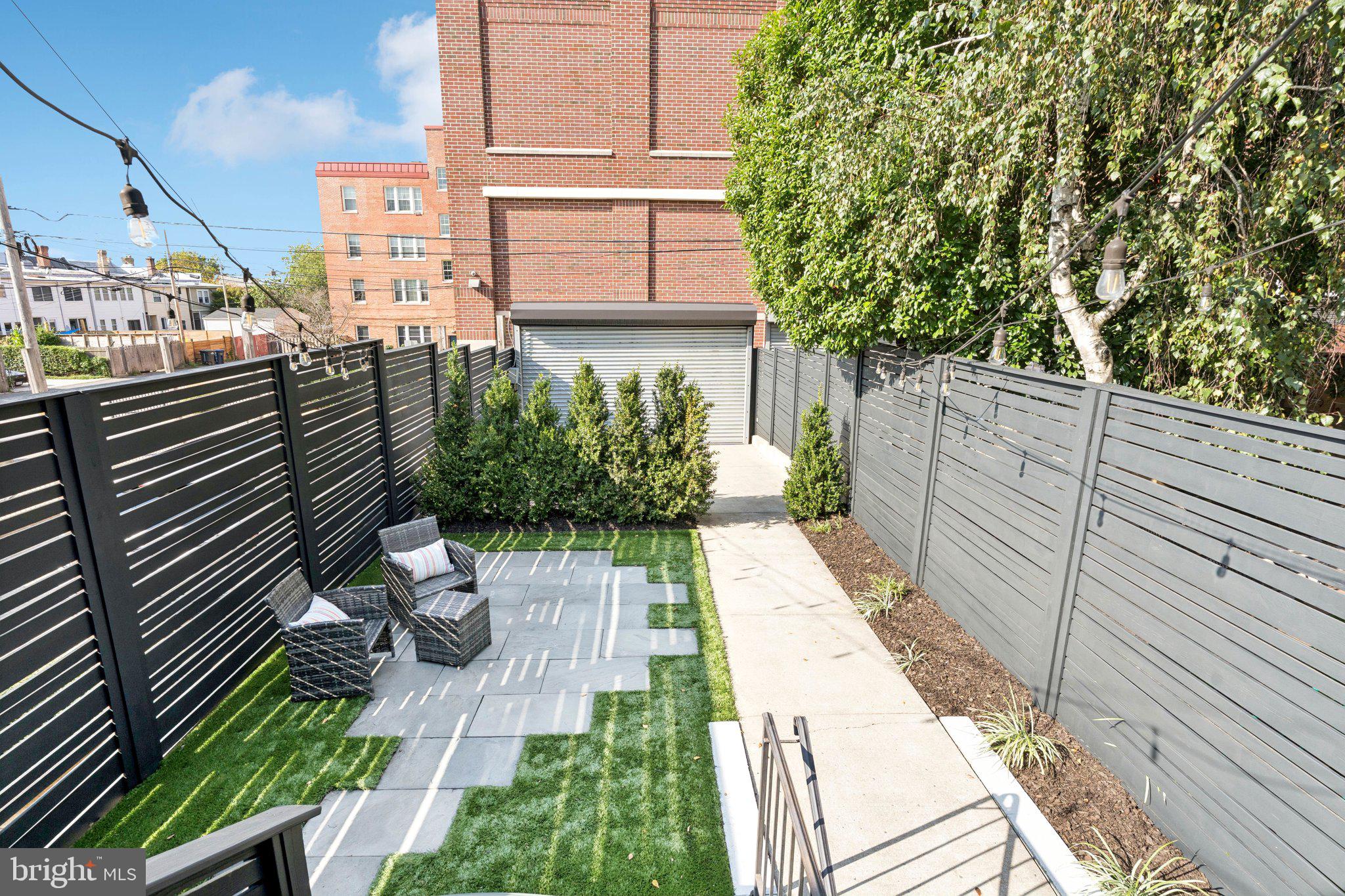 929 QUINCY STREET NW