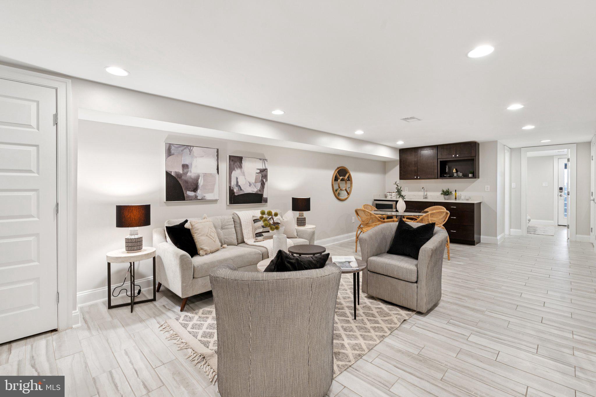 929 QUINCY STREET NW