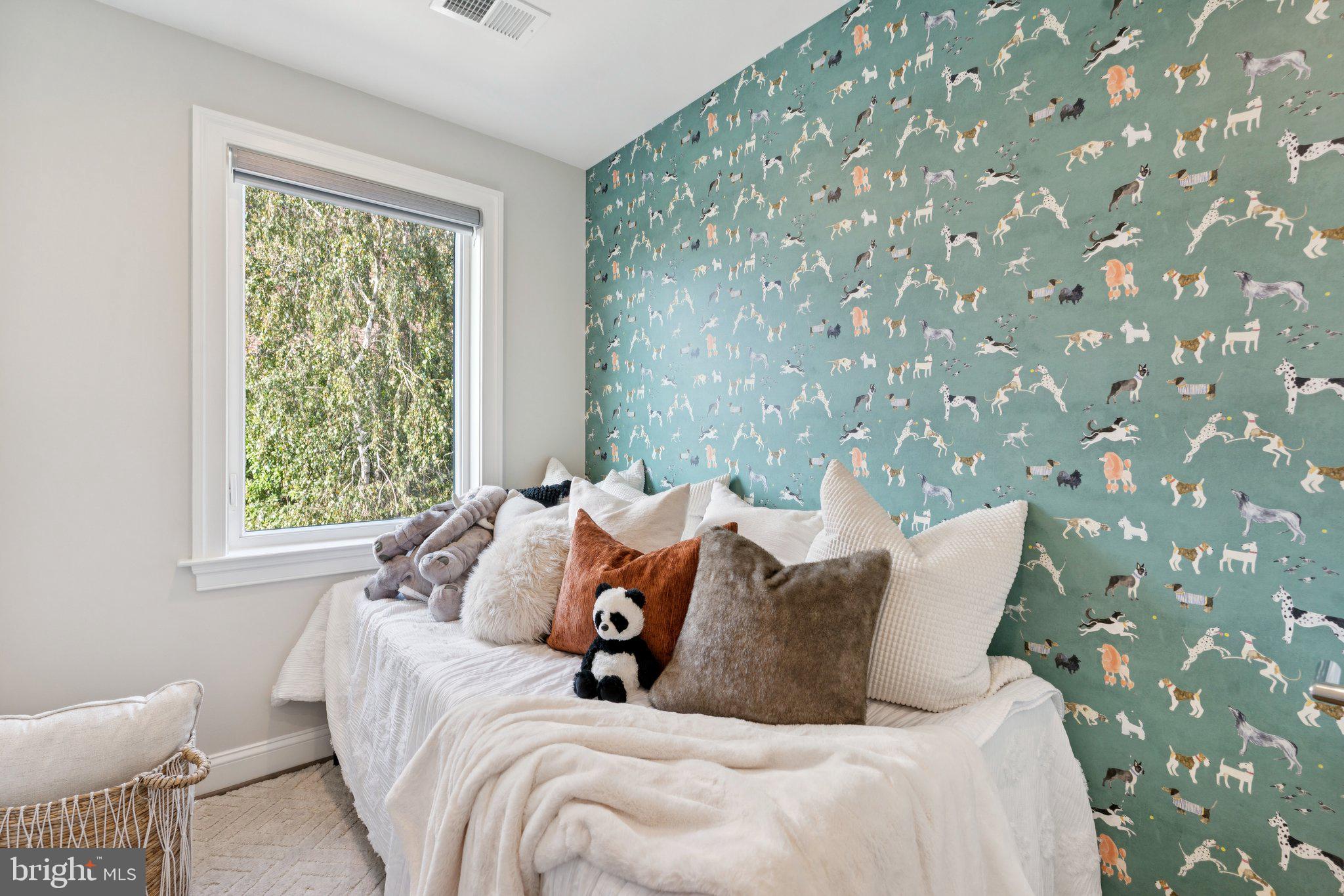 929 QUINCY STREET NW