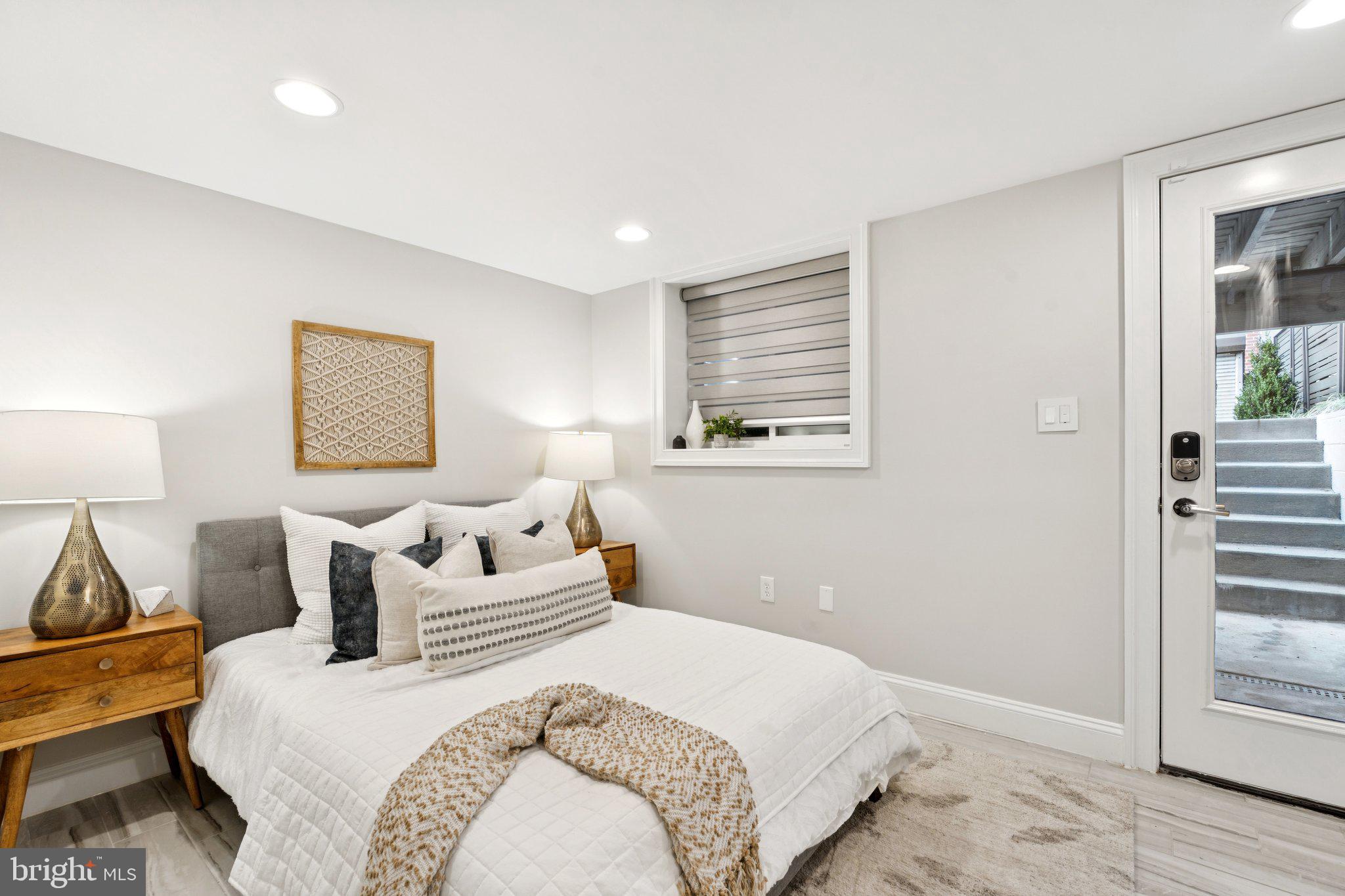 929 QUINCY STREET NW