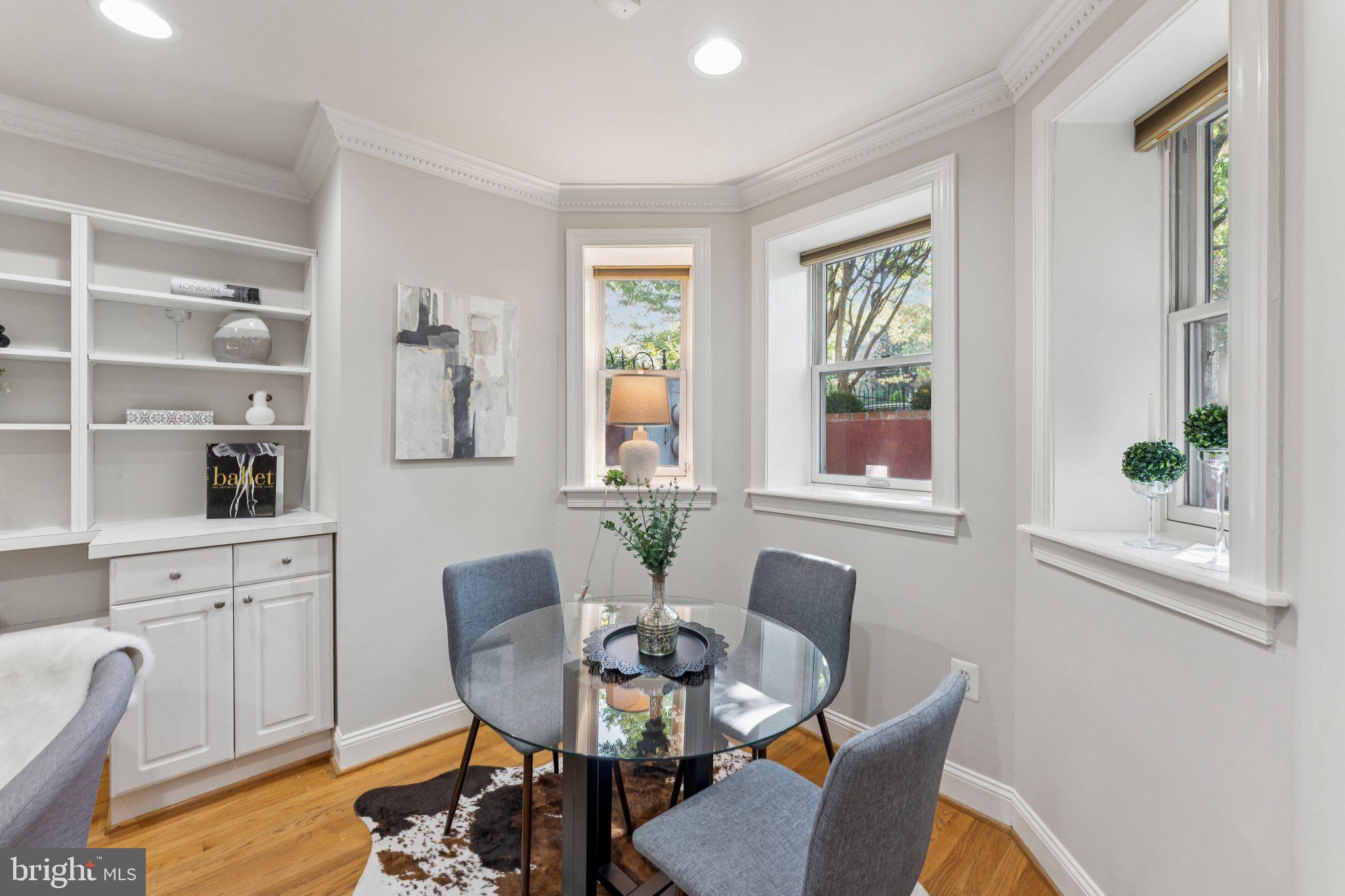 806 MARYLAND AVENUE NE 1