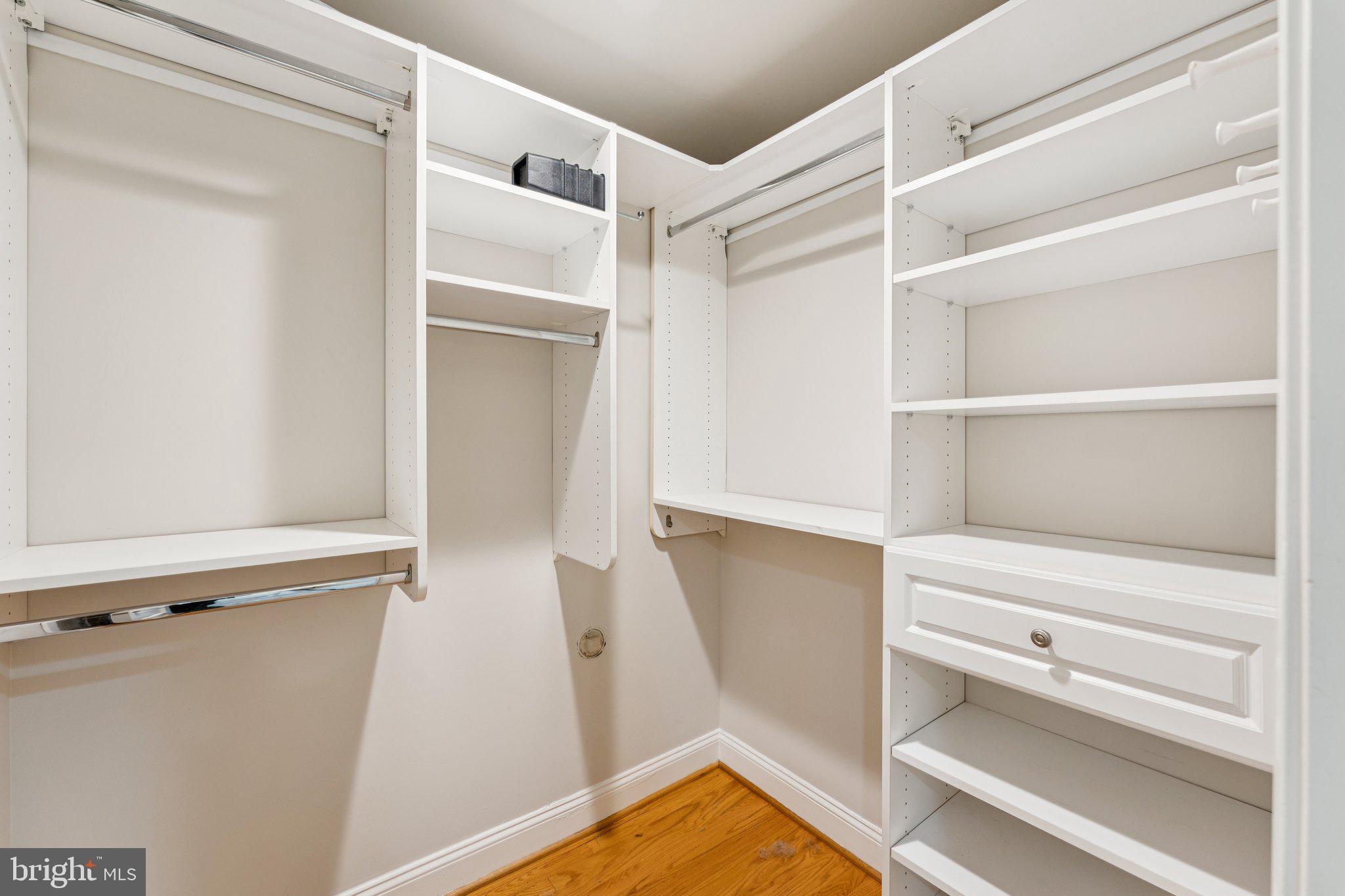 806 MARYLAND AVENUE NE 1