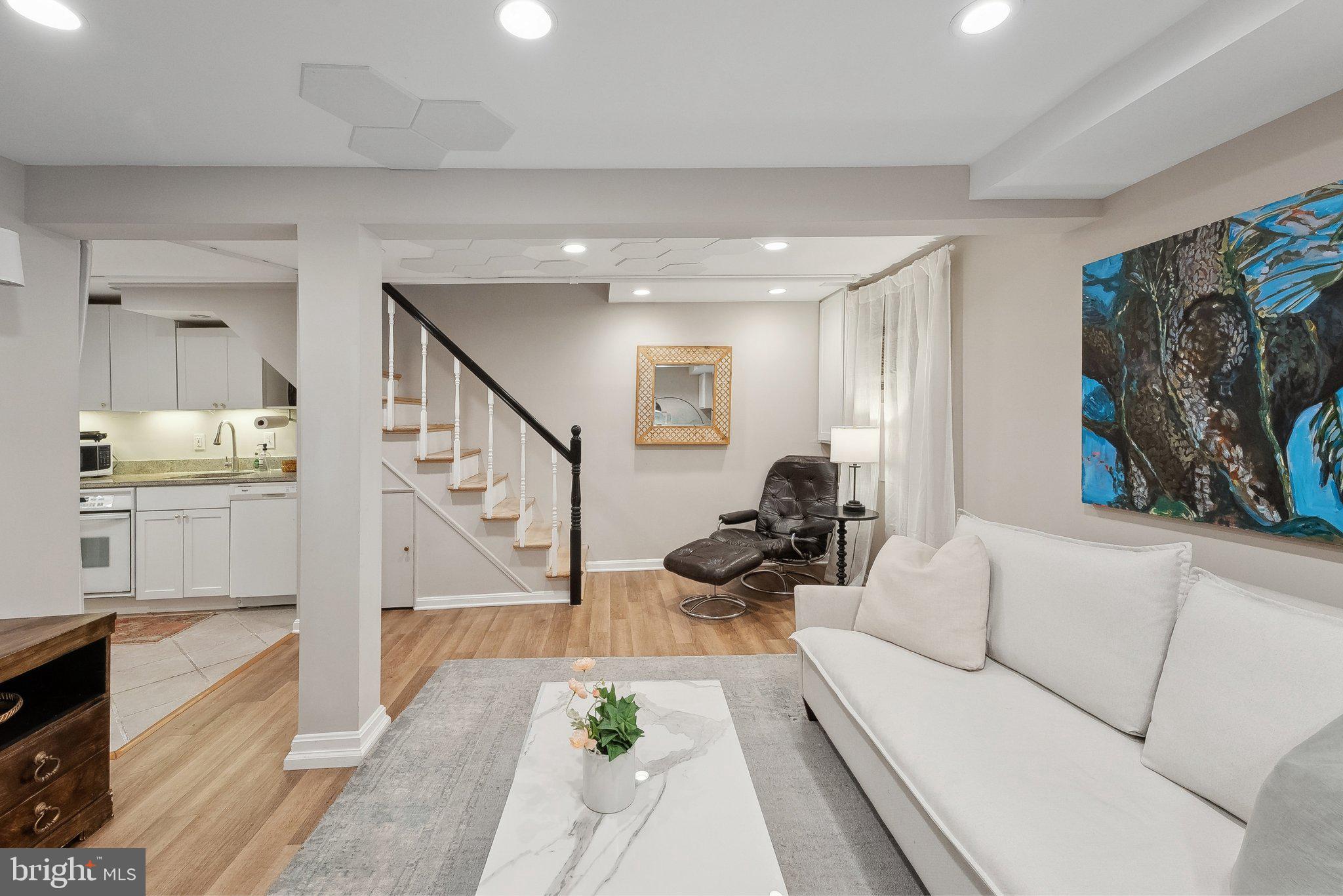 3811 BENTON STREET NW