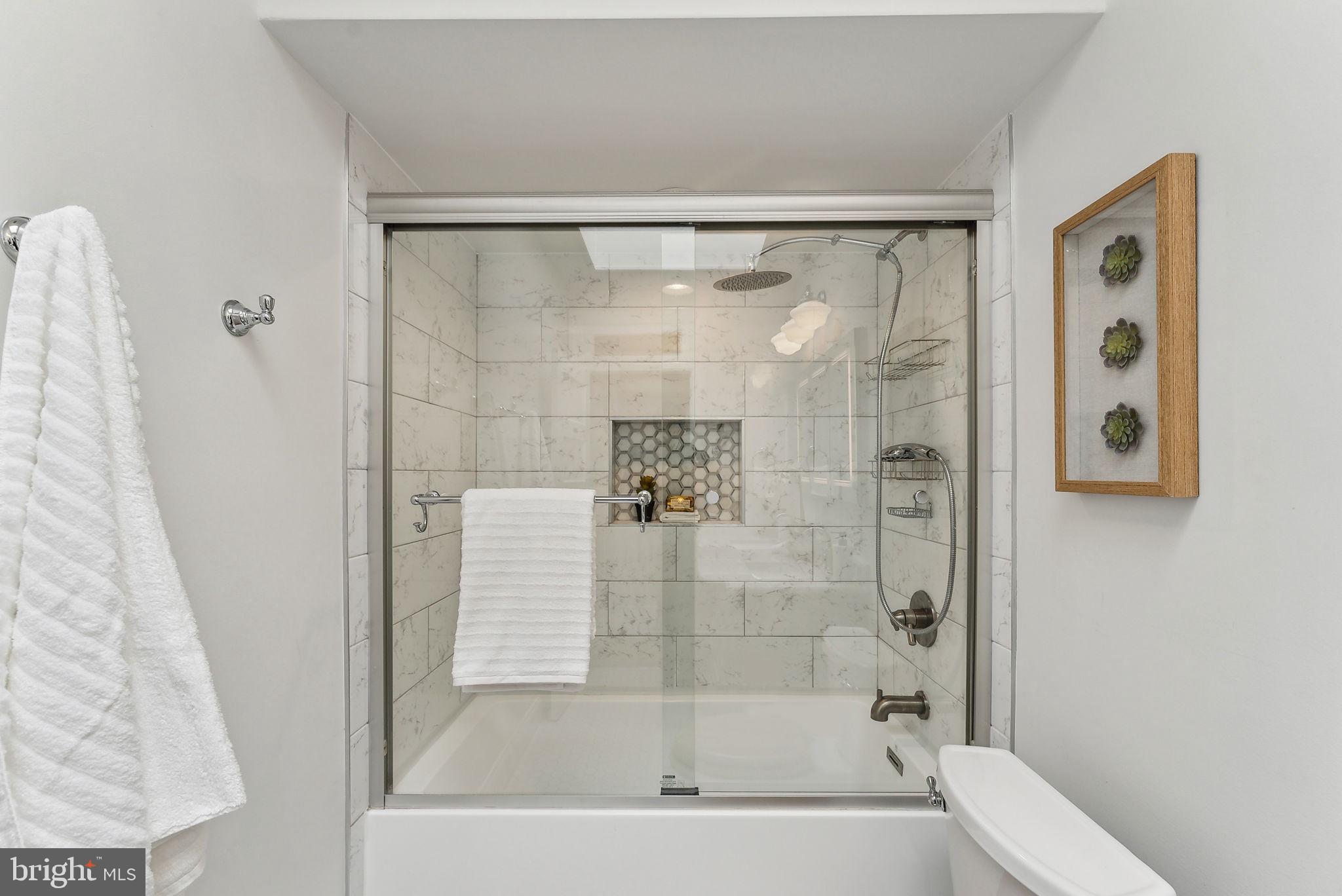 3811 BENTON STREET NW