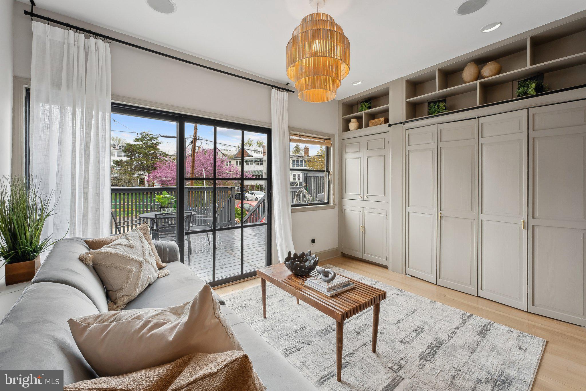 3811 BENTON STREET NW