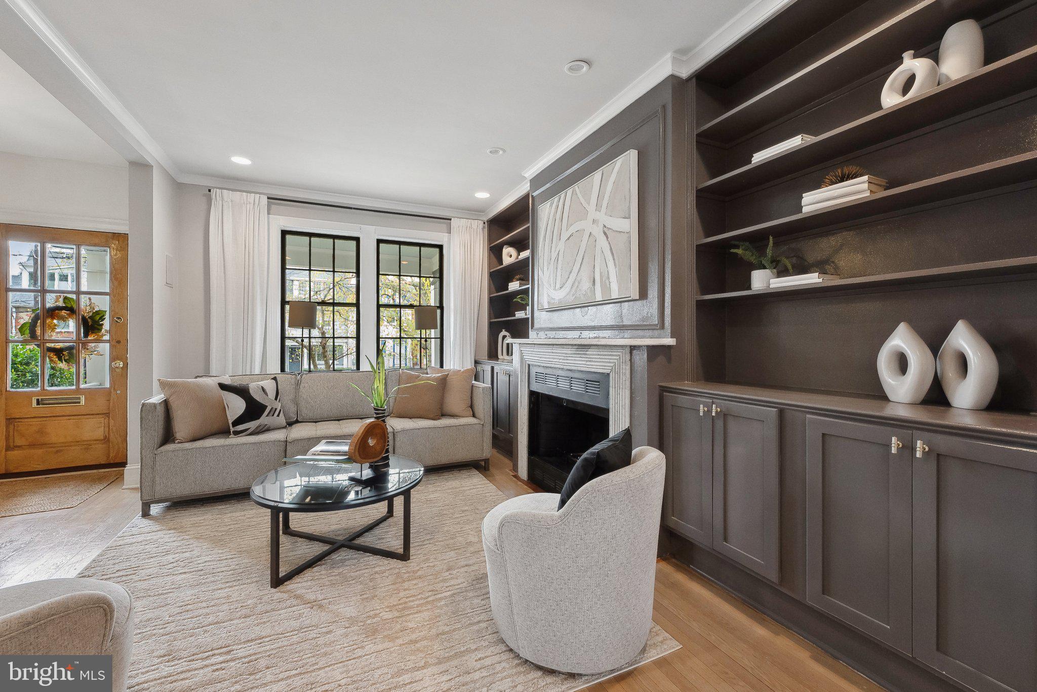 3811 BENTON STREET NW