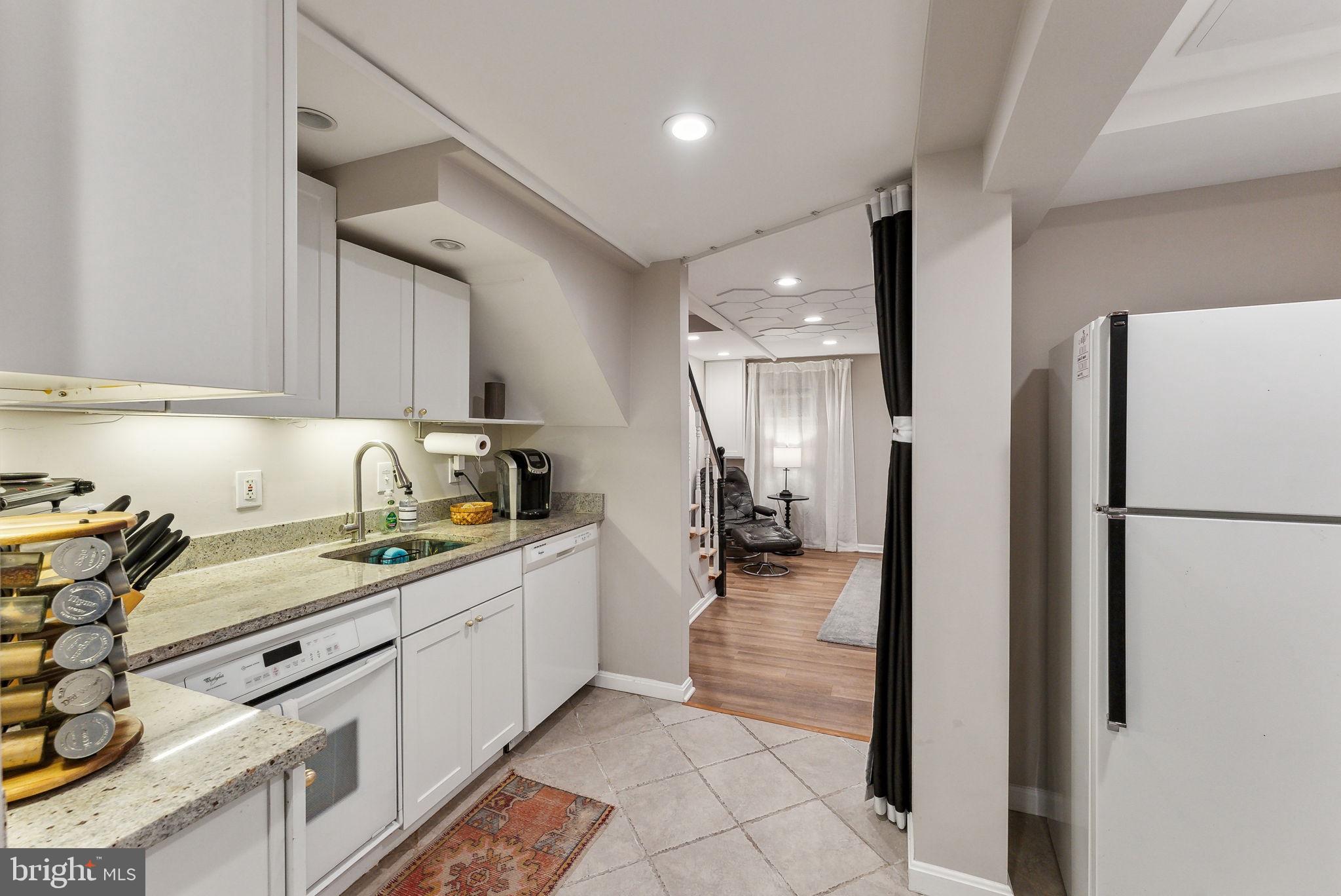 3811 BENTON STREET NW