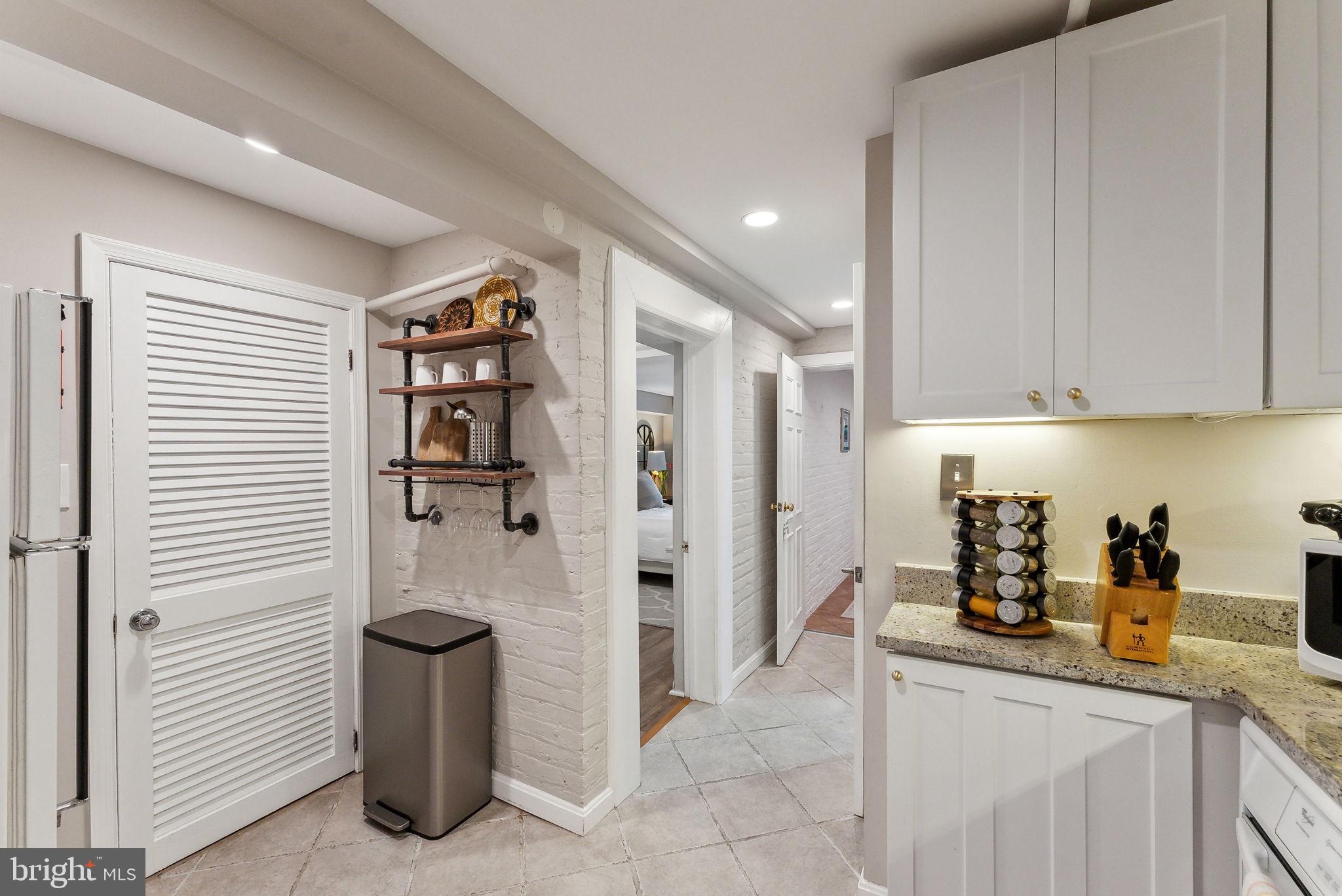 3811 BENTON STREET NW