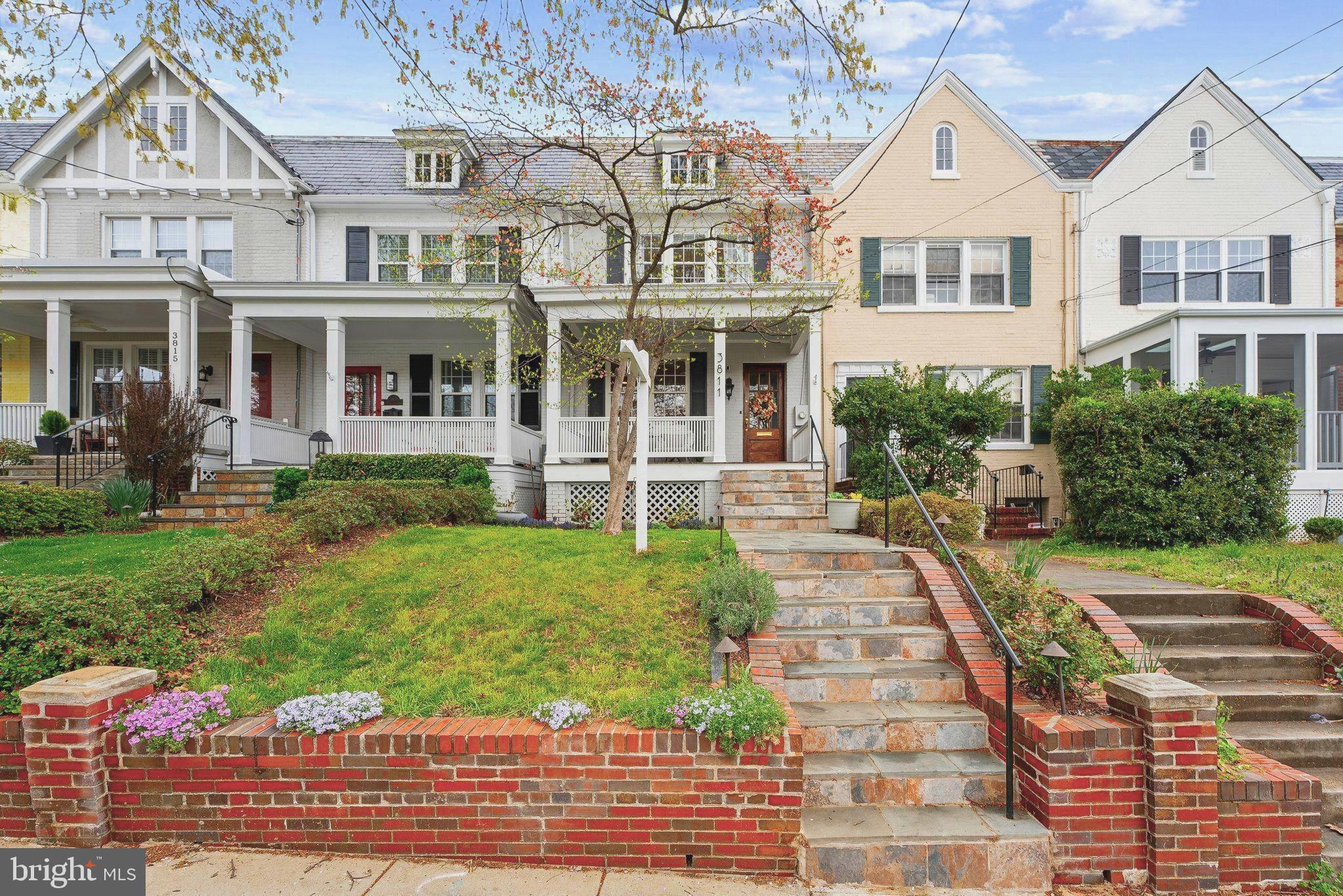 3811 BENTON STREET NW