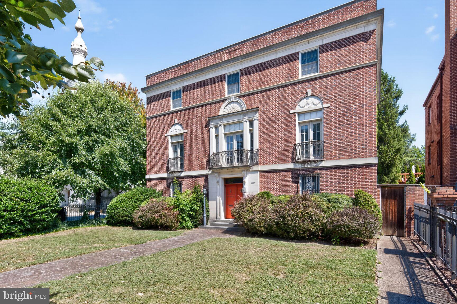 2539 MASSACHUSETTS AVENUE NW