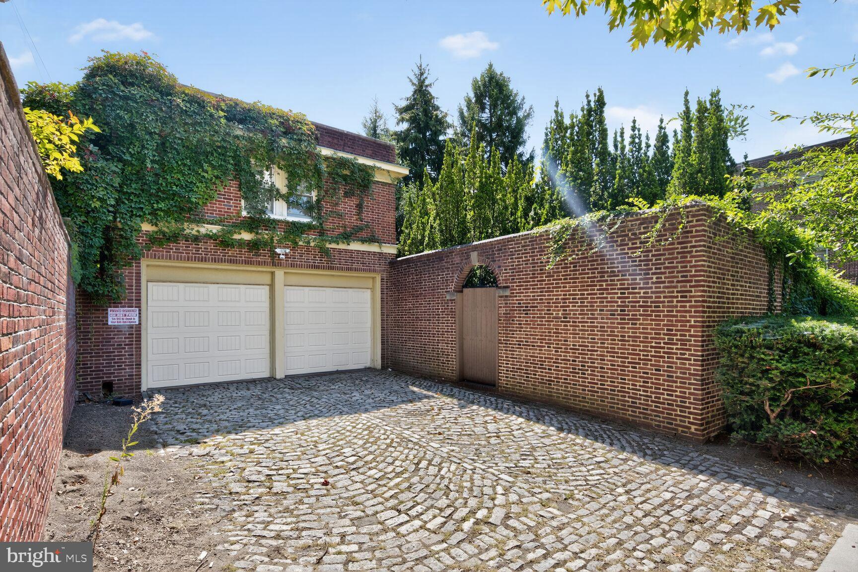 2539 MASSACHUSETTS AVENUE NW