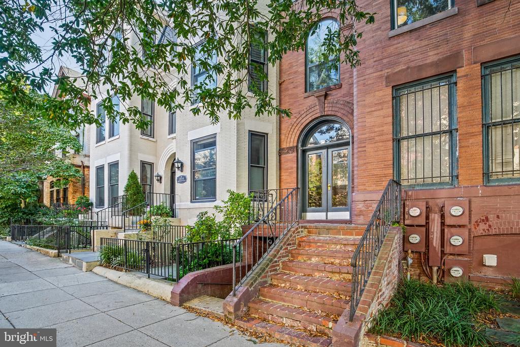 1856 MINTWOOD PLACE NW Unit: 5