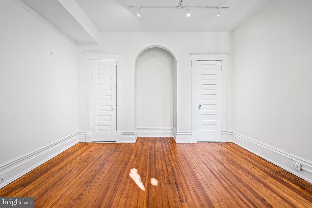 1856 MINTWOOD PLACE NW Unit: 5