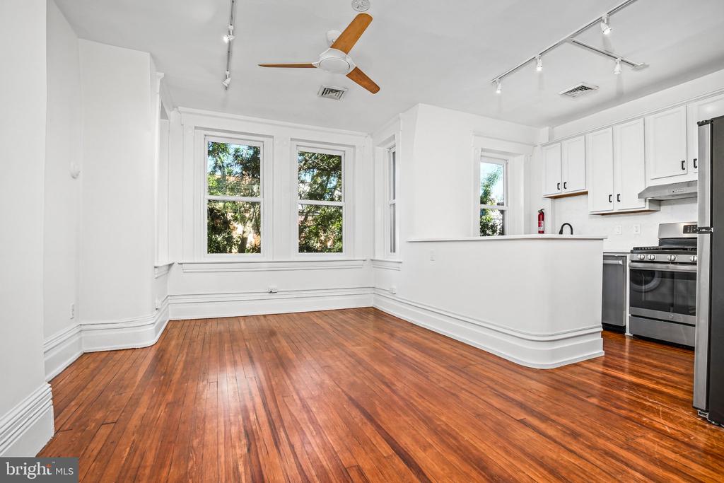1856 MINTWOOD PLACE NW Unit: 5