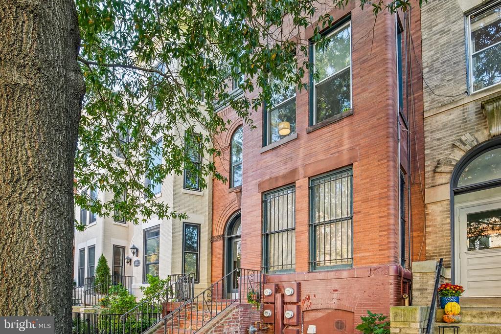 1856 MINTWOOD PLACE NW Unit: 5