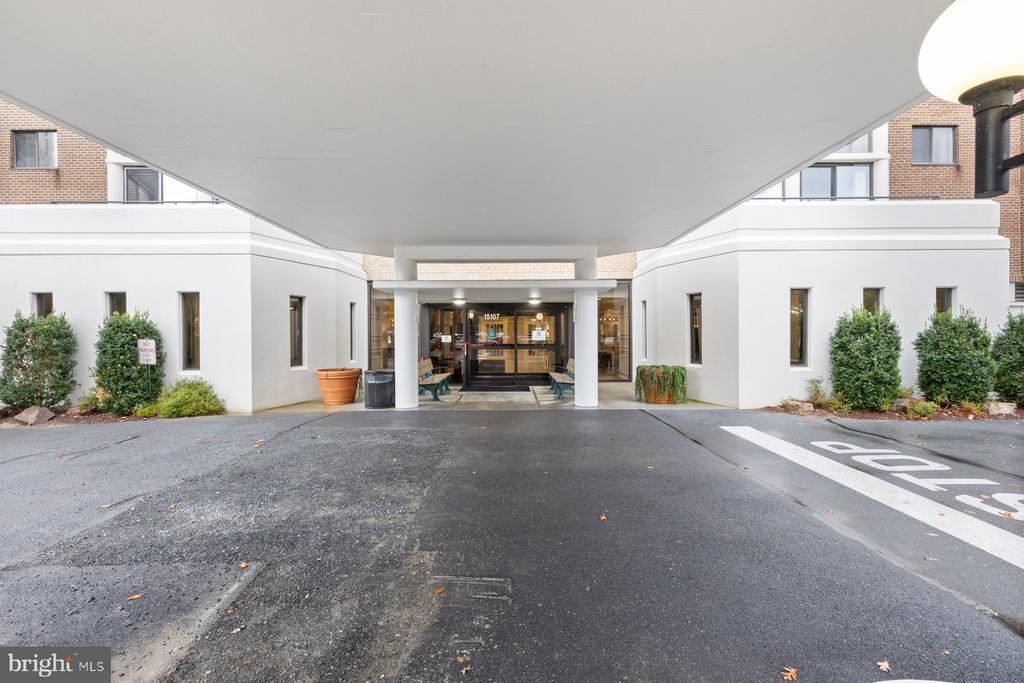 15107 INTERLACHEN DRIVE 2-822