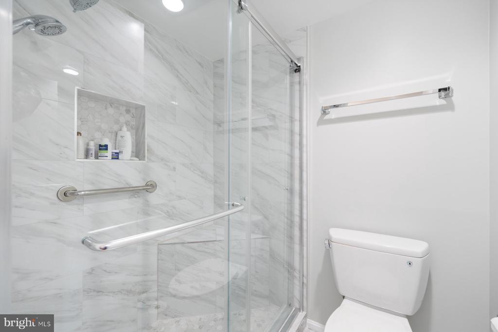15107 INTERLACHEN DRIVE 2-822