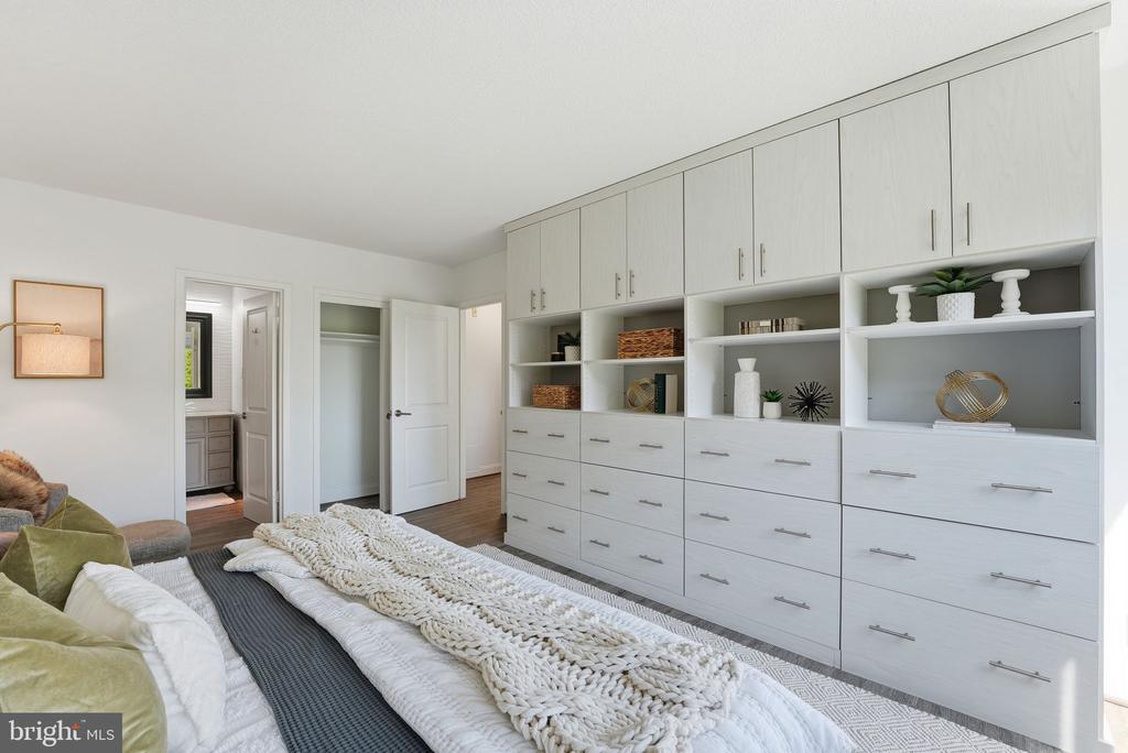 5500 FRIENDSHIP BOULEVARD Unit: 1604N
