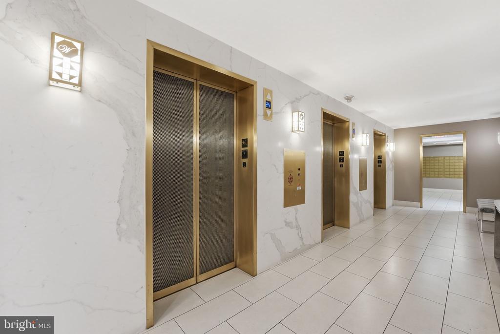 5500 FRIENDSHIP BOULEVARD Unit: 1604N
