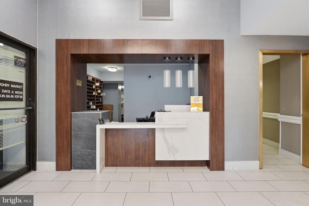 5500 FRIENDSHIP BOULEVARD Unit: 1604N