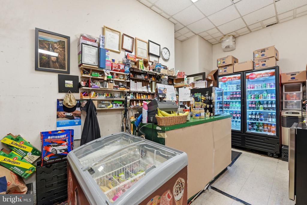 5500 FRIENDSHIP BOULEVARD Unit: 1604N