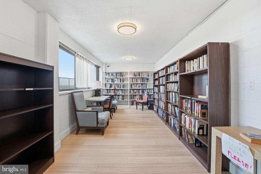 5500 FRIENDSHIP BOULEVARD Unit: 1604N
