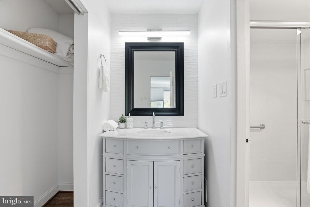 5500 FRIENDSHIP BOULEVARD Unit: 1604N