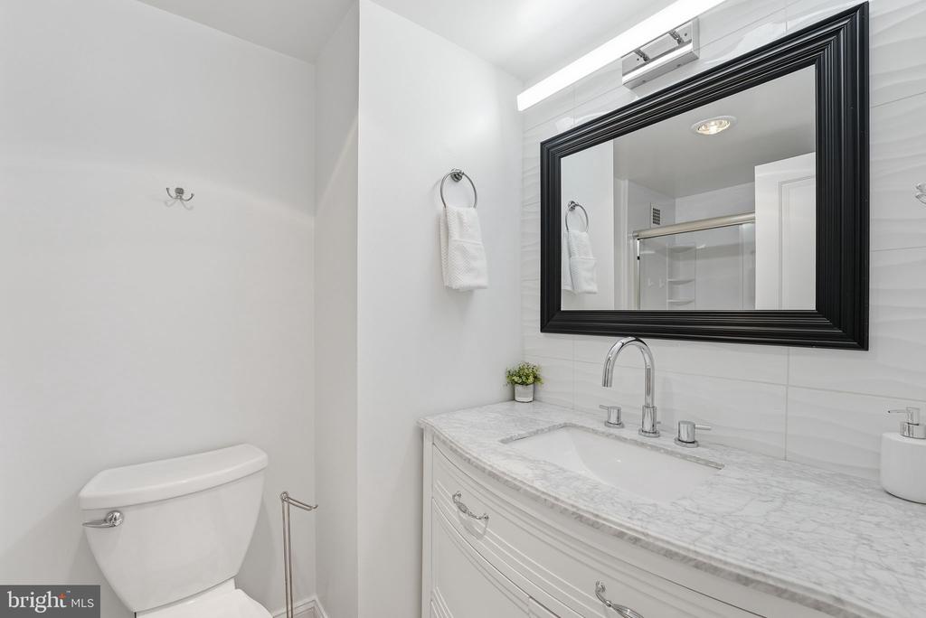 5500 FRIENDSHIP BOULEVARD Unit: 1604N
