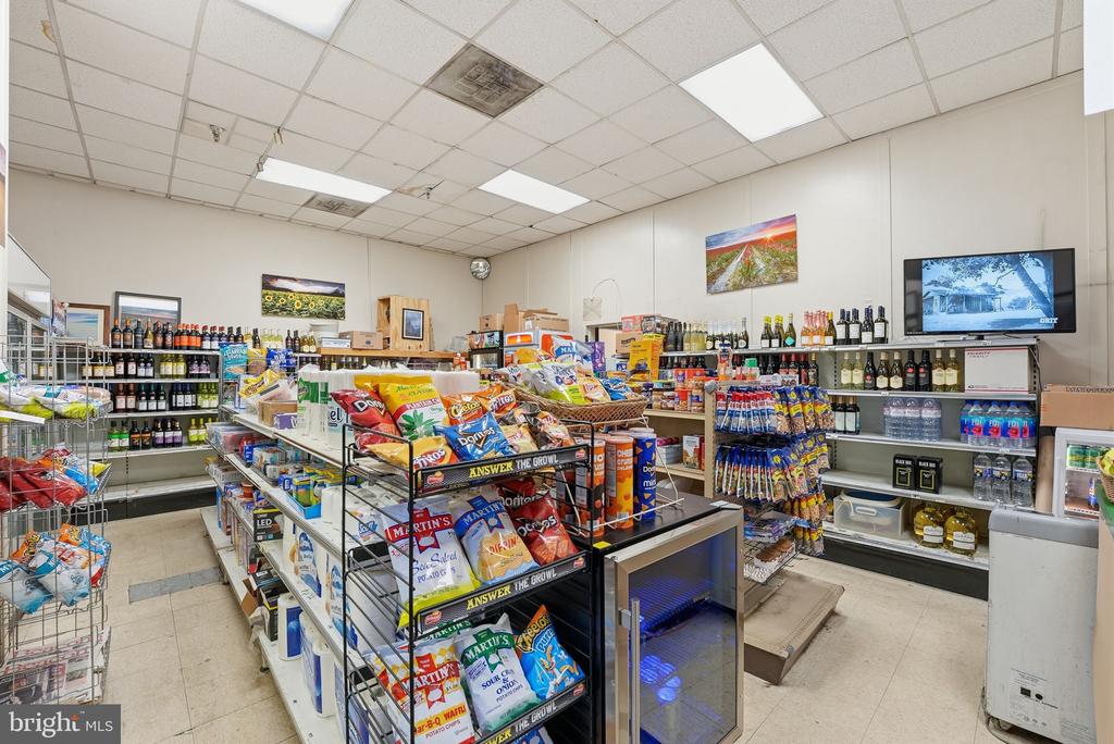 5500 FRIENDSHIP BOULEVARD Unit: 1604N