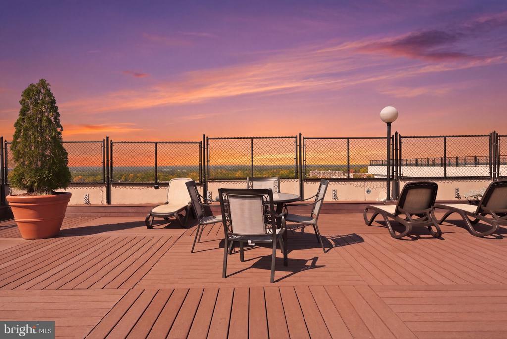 5500 FRIENDSHIP BOULEVARD Unit: 1604N