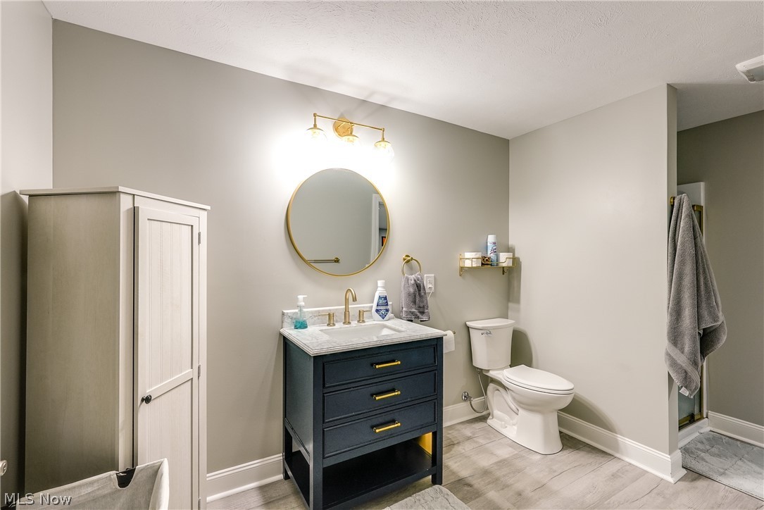 1050 Wayne Trail