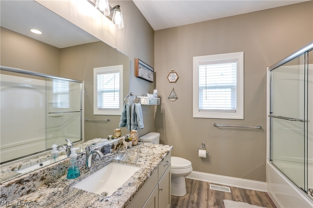1050 Wayne Trail