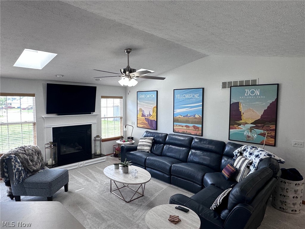 3313 Coopers Trail