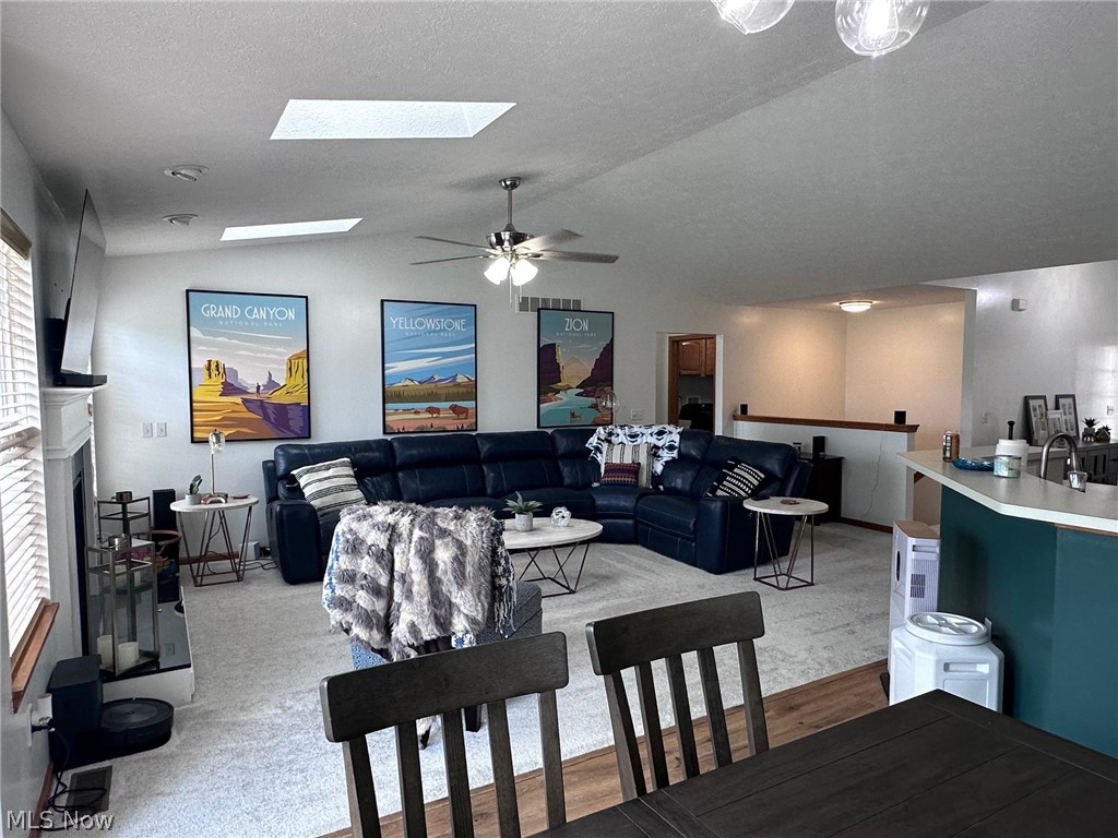 3313 Coopers Trail
