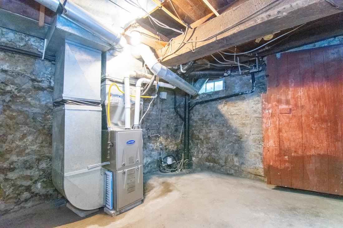 319 14th Street W