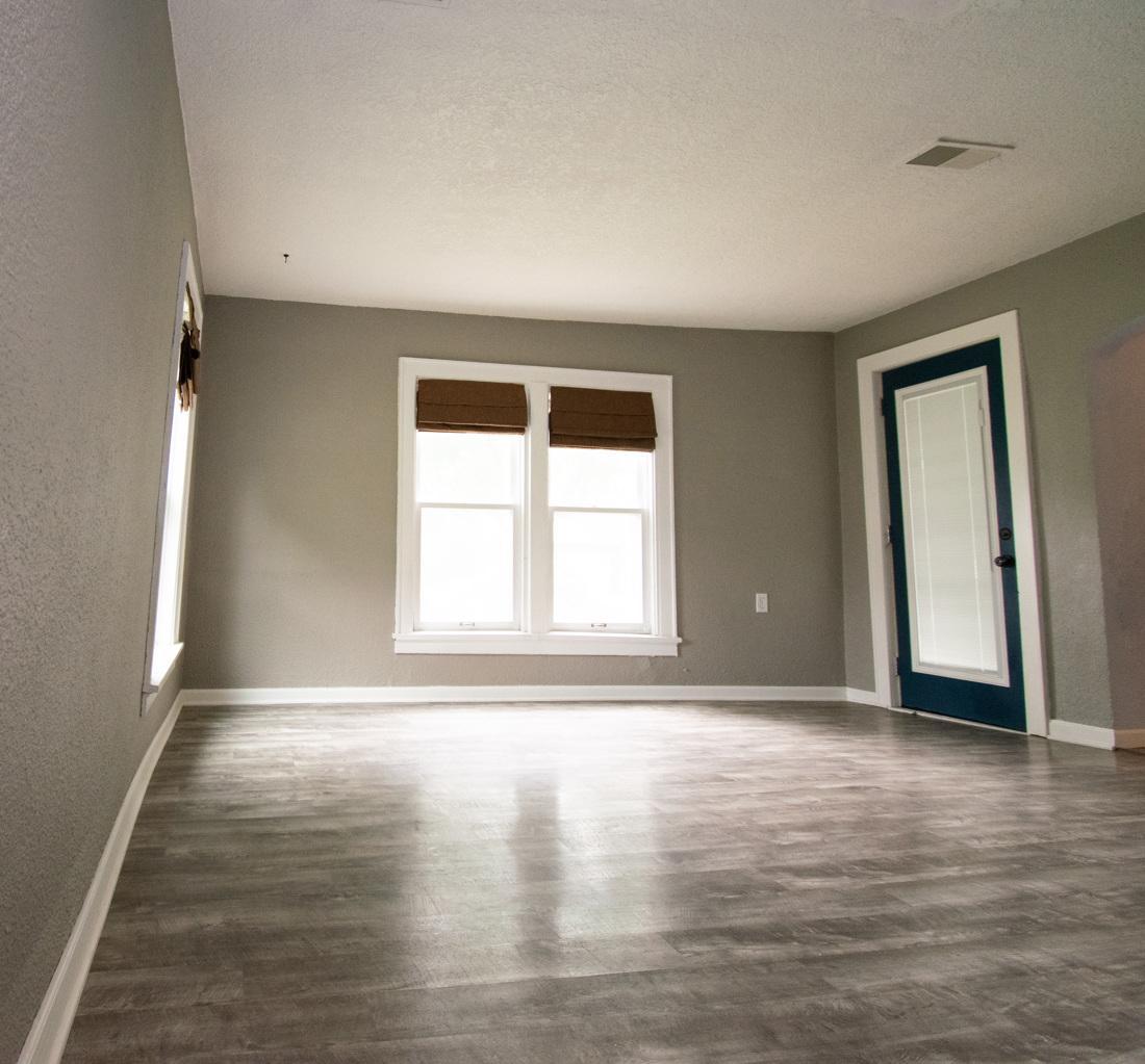 319 14th Street W